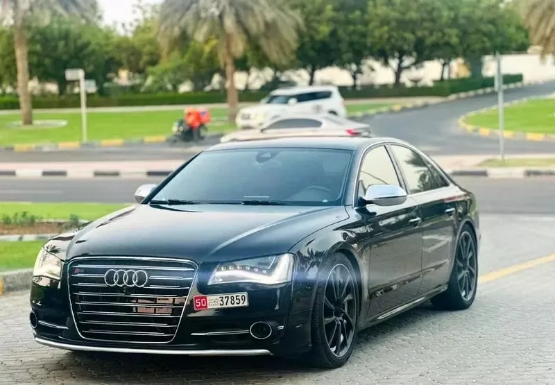 Audi S8 2014 из ОАЭ — купить под ключ