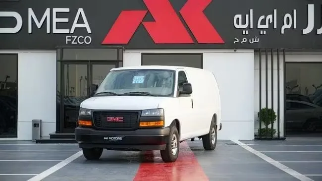 Gmc Savana 2025 из ОАЭ — купить под ключ
