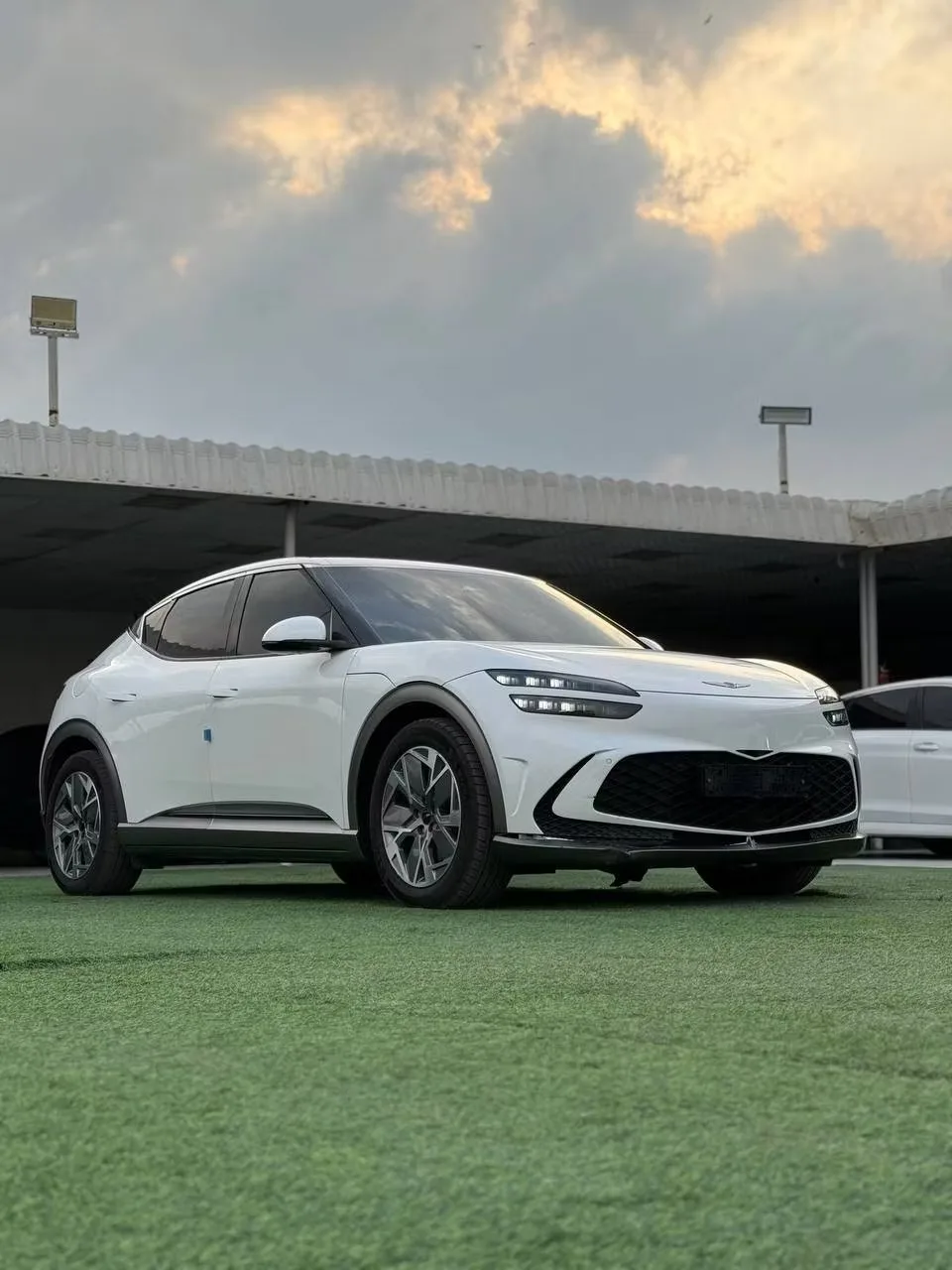 Genesis GV60 2022 из ОАЭ — купить под ключ