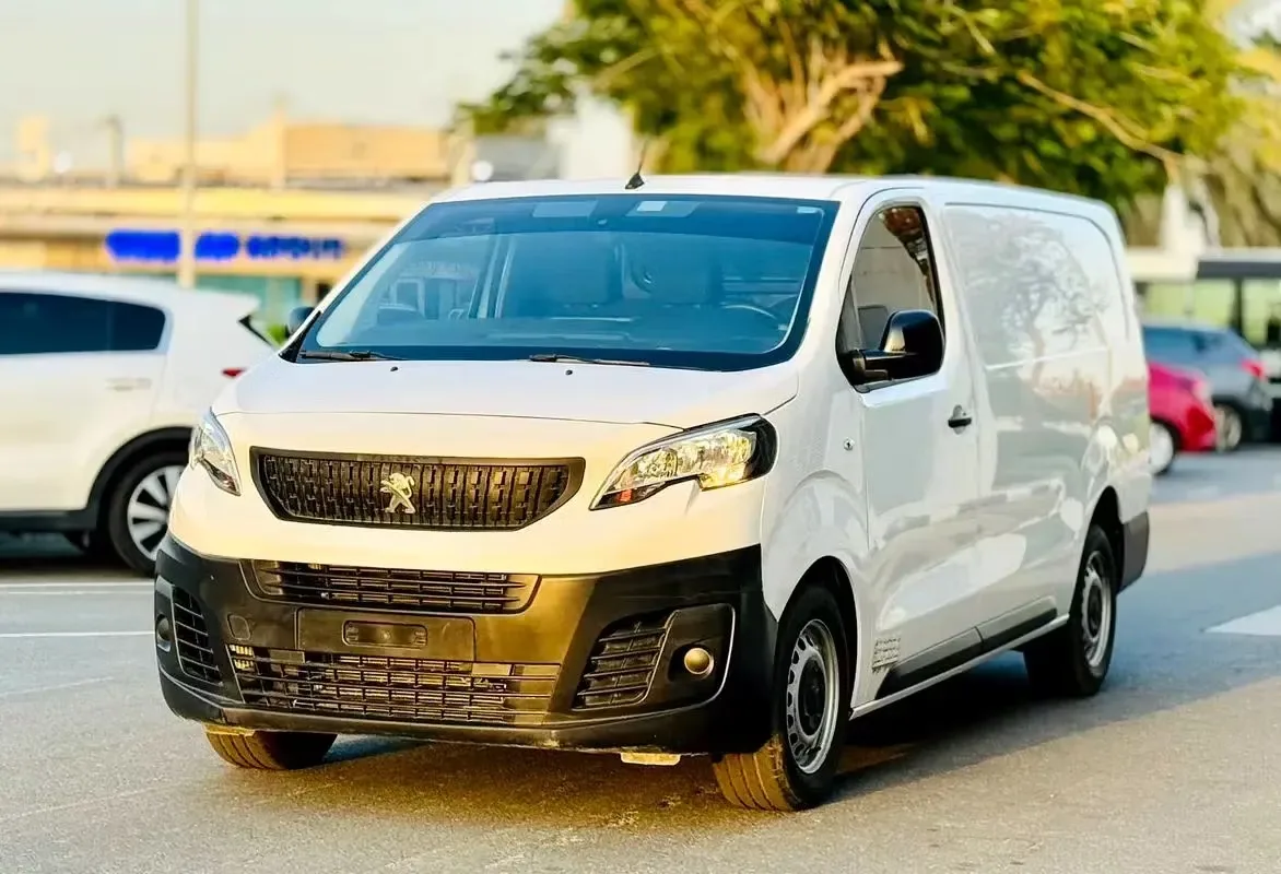 Peugeot Expert 2020 из ОАЭ — купить под ключ
