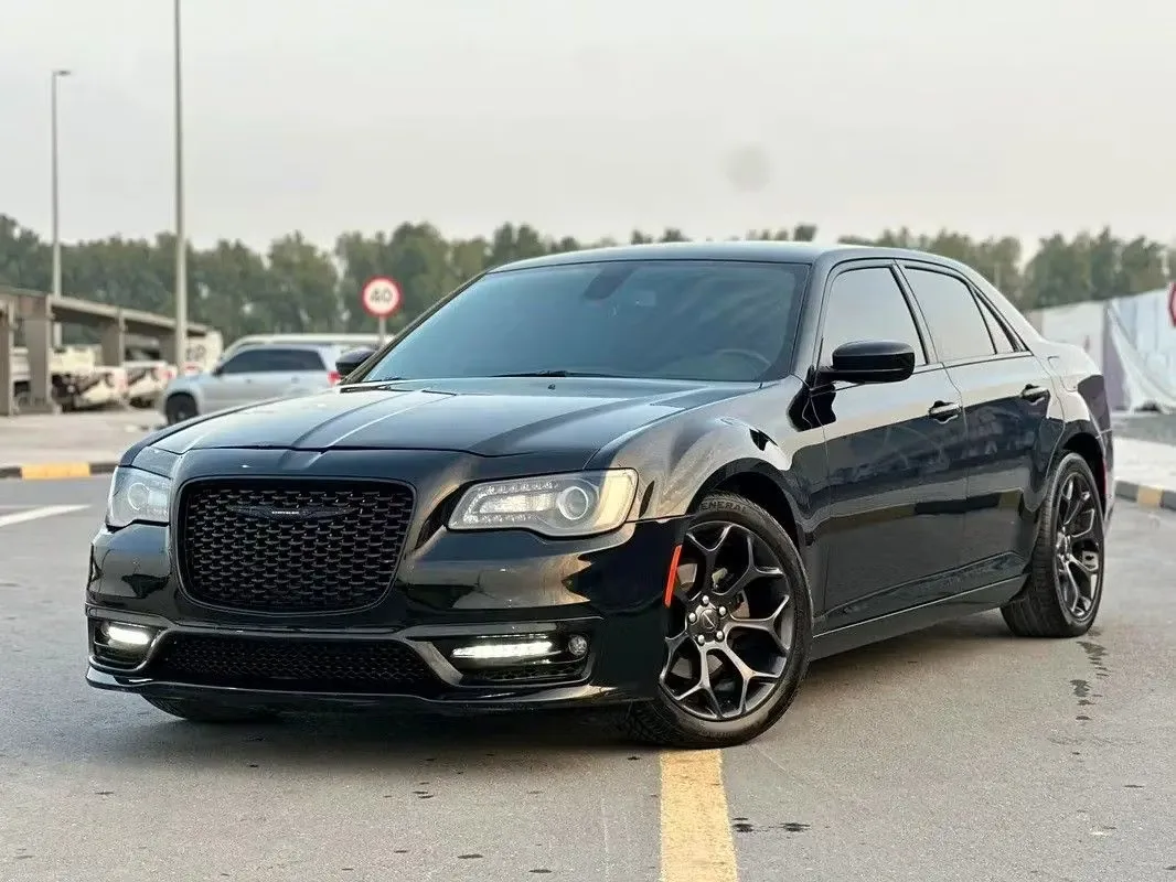 Chrysler 300C 2020 из ОАЭ — купить под ключ