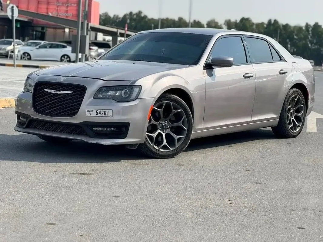 Chrysler 300 2015 из ОАЭ — купить под ключ