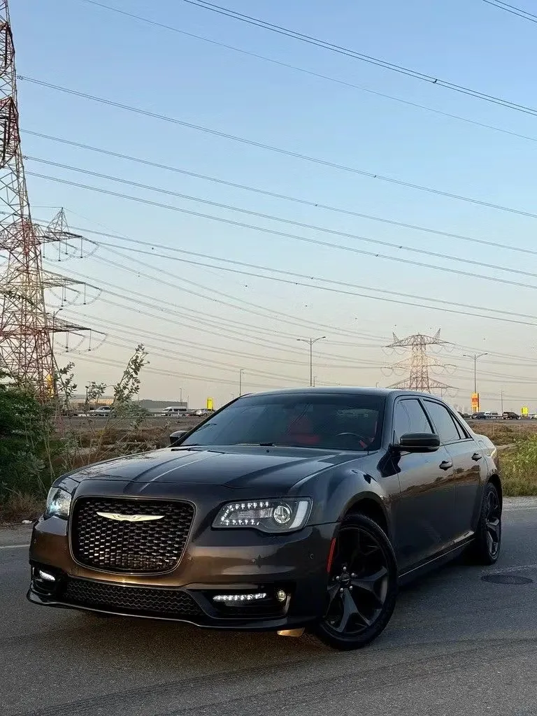 Chrysler 300C 2021 из ОАЭ — купить под ключ