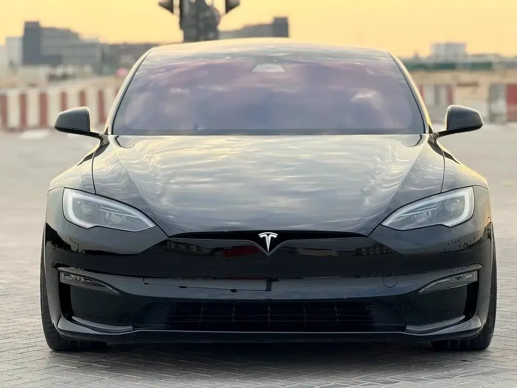 Tesla Model S 2023 из ОАЭ — купить под ключ