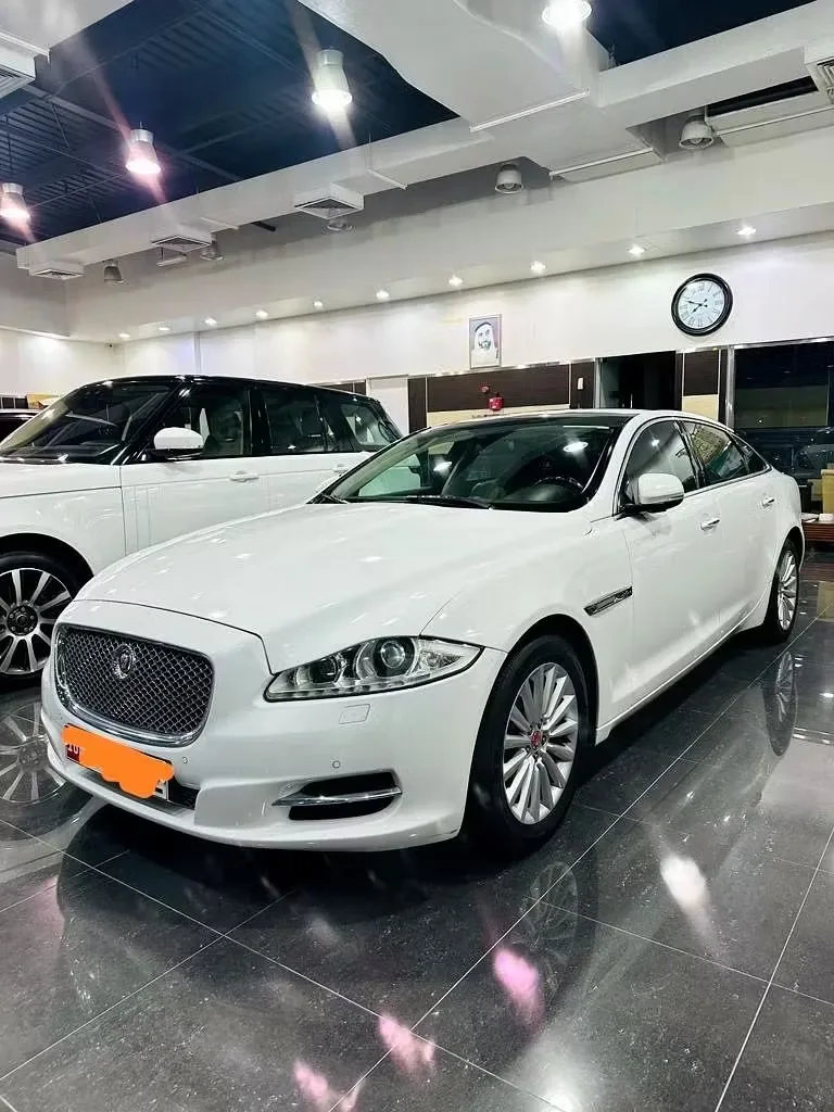 Jaguar XJ 2014 из ОАЭ — купить под ключ