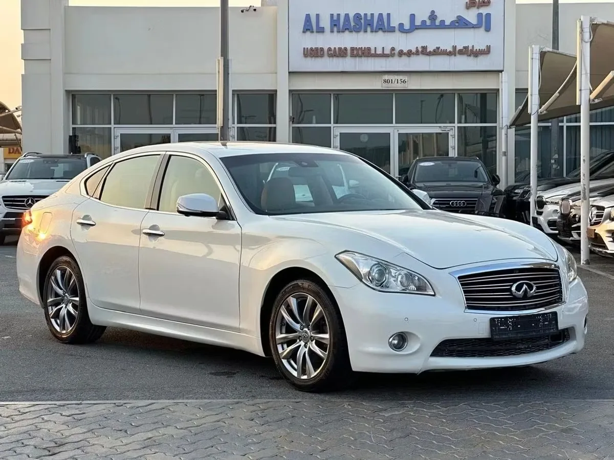 Infiniti Q70 2017 из ОАЭ — купить под ключ