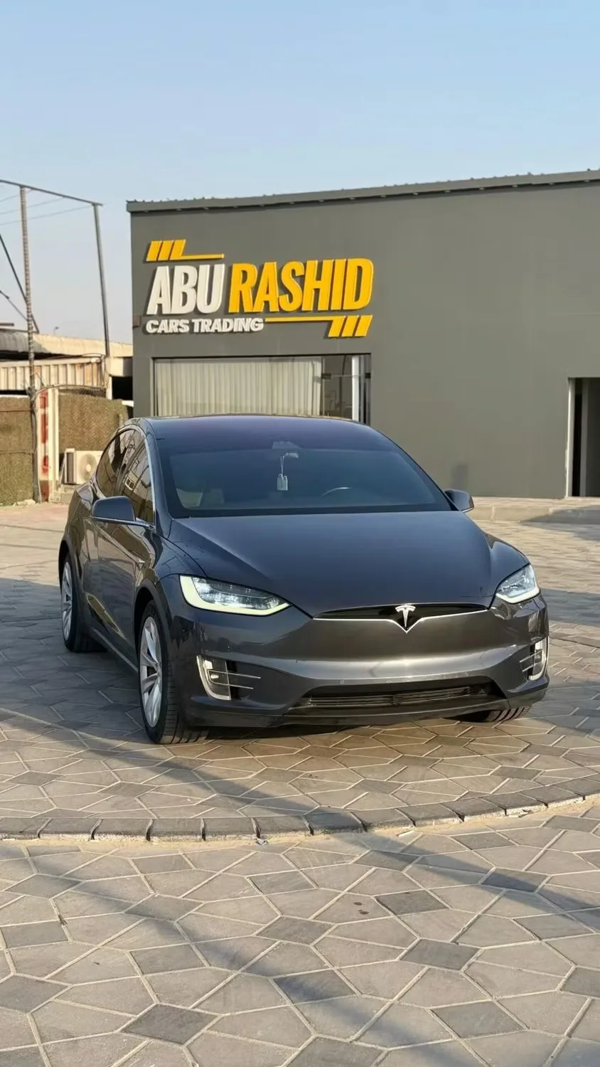 Tesla Model X 2018 из ОАЭ — купить под ключ
