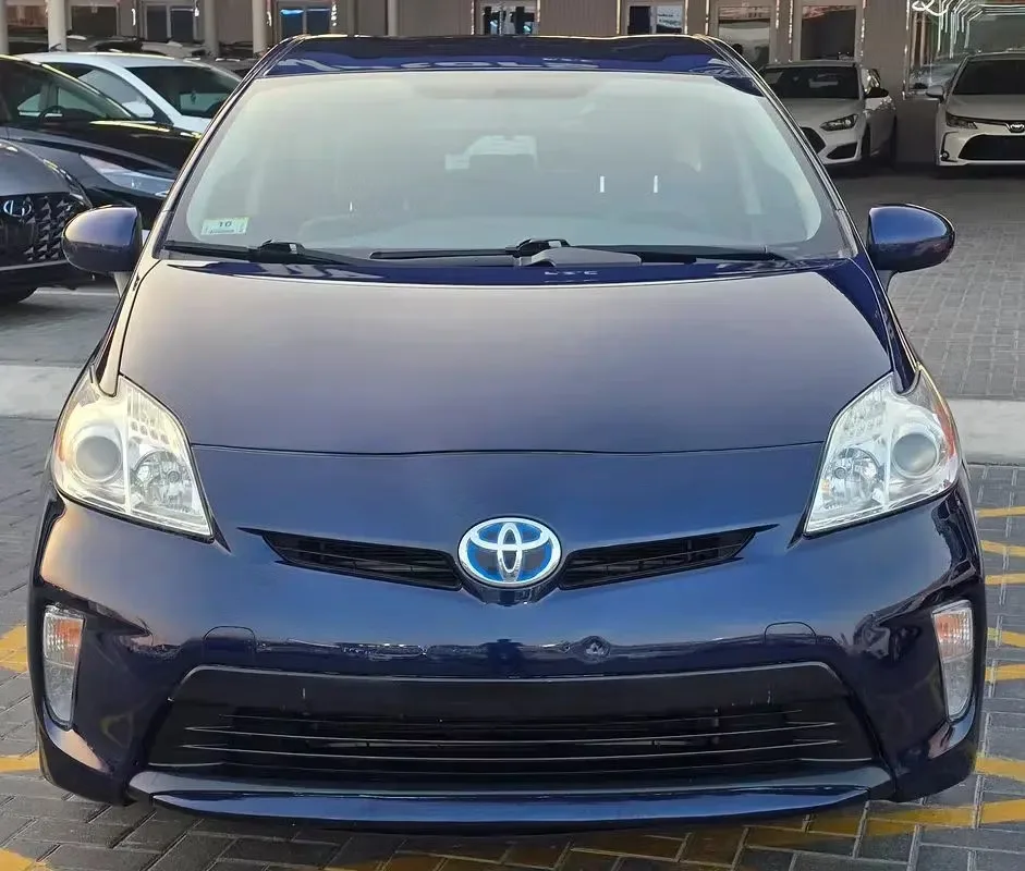 Toyota Prius 2012 из ОАЭ — купить под ключ