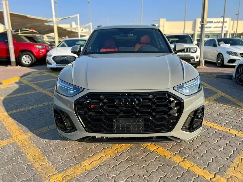 Audi SQ5 2022 из ОАЭ — купить под ключ
