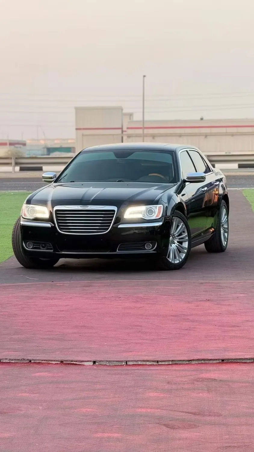 Chrysler 300C 2014 из ОАЭ — купить под ключ