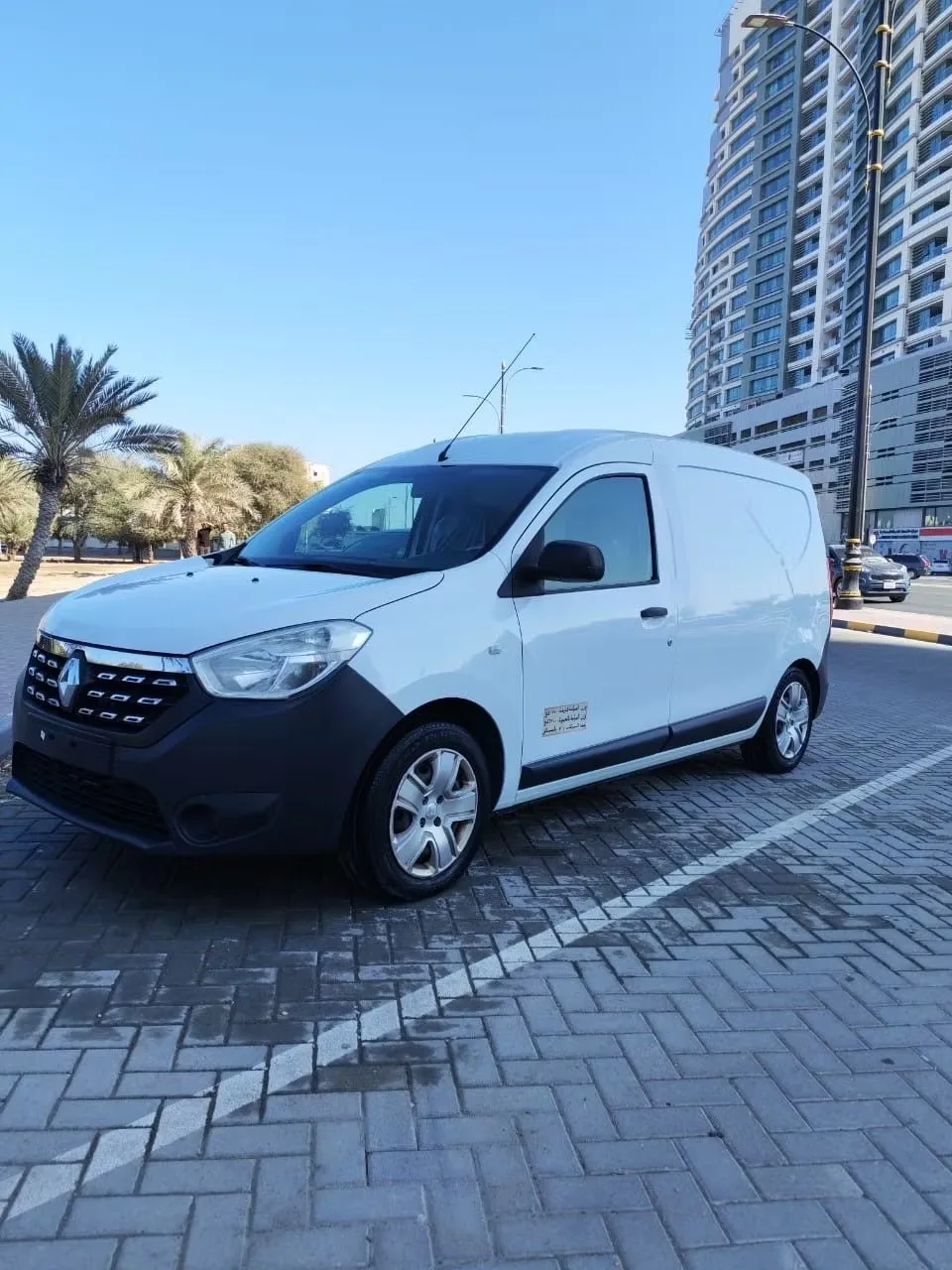 Renault Dokker 2020 из ОАЭ — купить под ключ