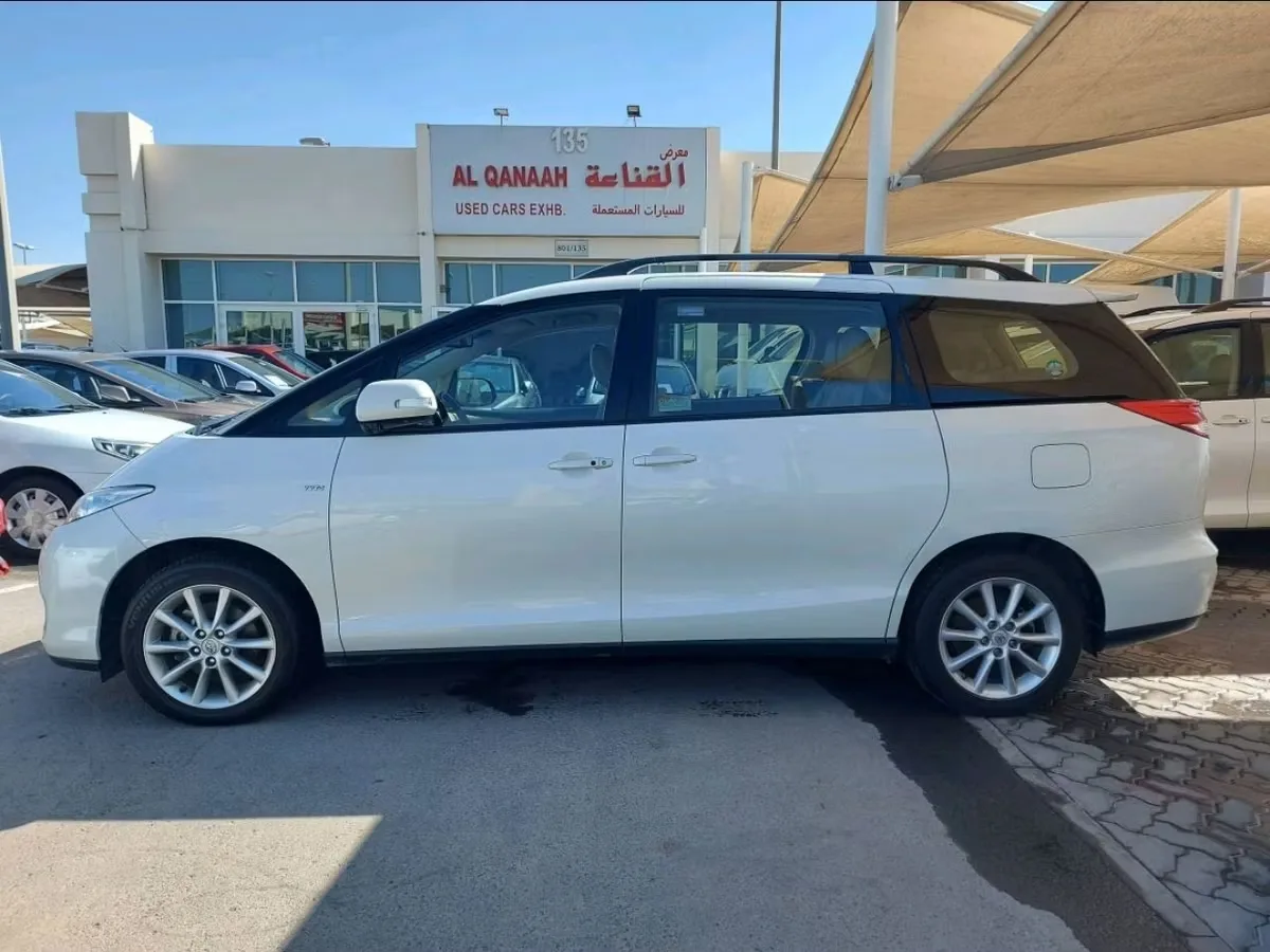 Toyota Previa 2017 из ОАЭ — купить под ключ