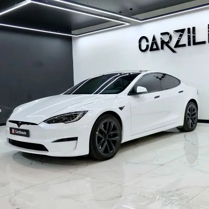 Tesla Model S 2024 из ОАЭ — купить под ключ