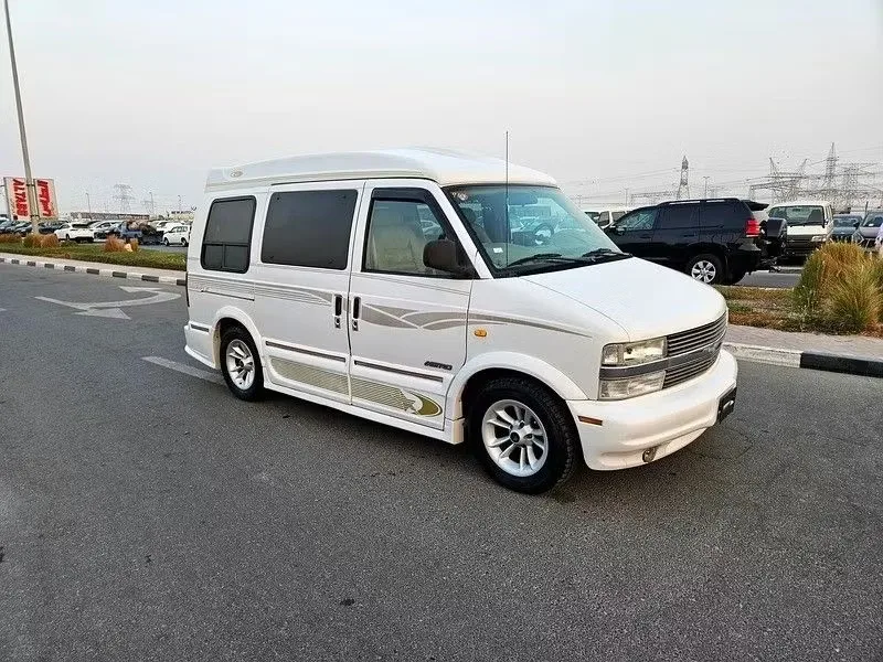 Chevrolet Astro 1998 из ОАЭ — купить под ключ