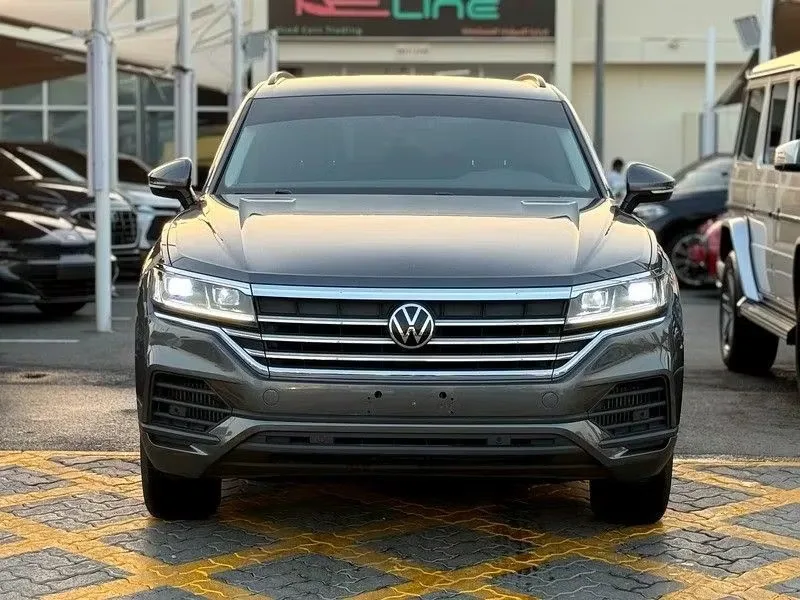 Volkswagen Touareg 2022 из ОАЭ — купить под ключ