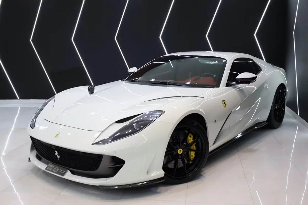 Ferrari 812 2021 из ОАЭ — купить под ключ