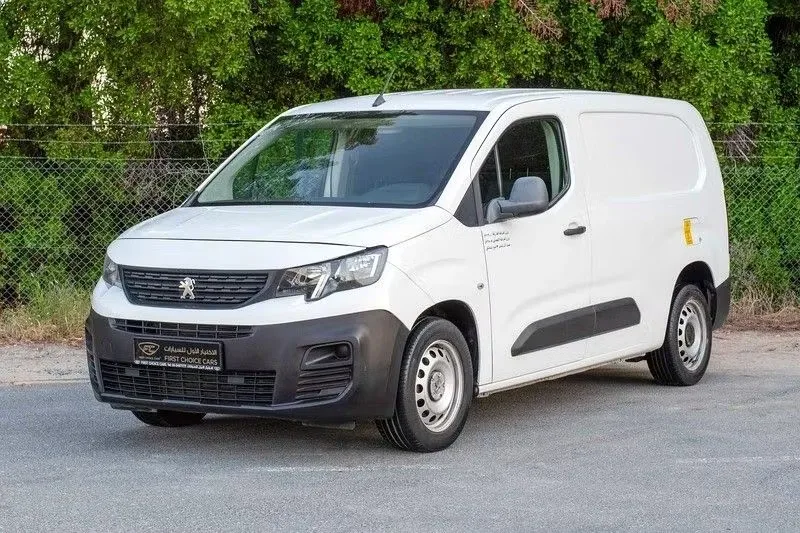 Peugeot Partner 2022 из ОАЭ — купить под ключ