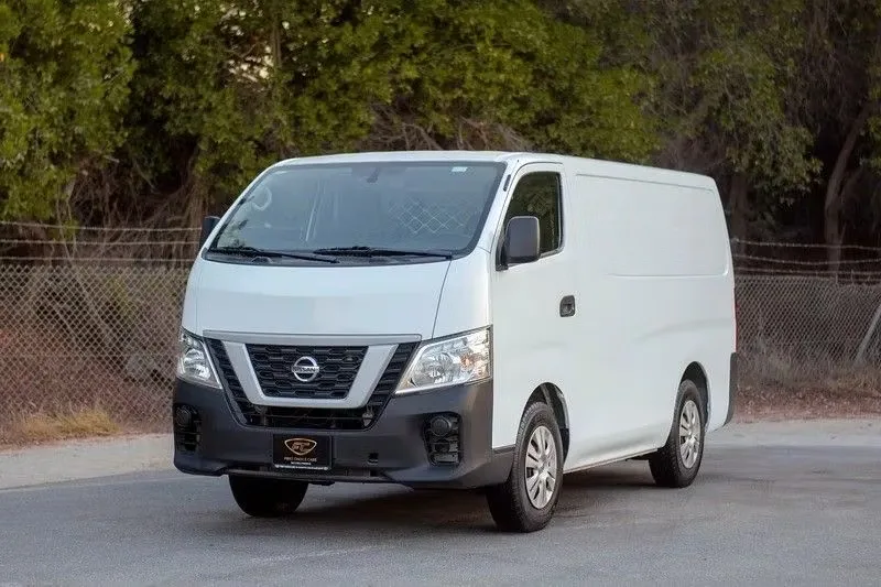 Nissan Urvan 2022 из ОАЭ — купить под ключ