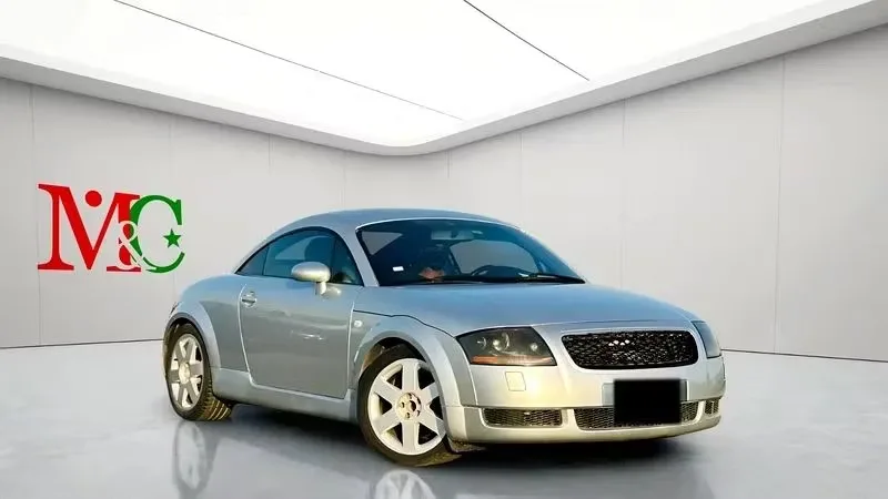 Audi TT 2000 из ОАЭ — купить под ключ