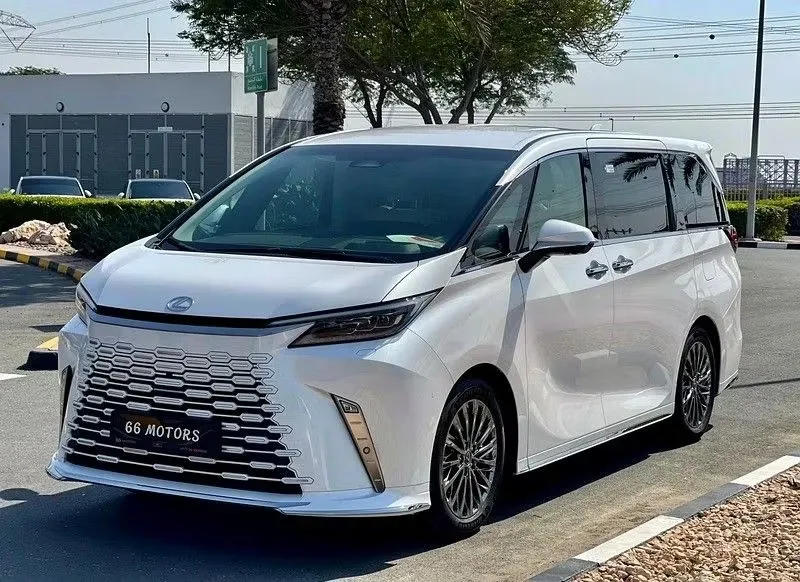 Lexus LM 2025 из ОАЭ — купить под ключ