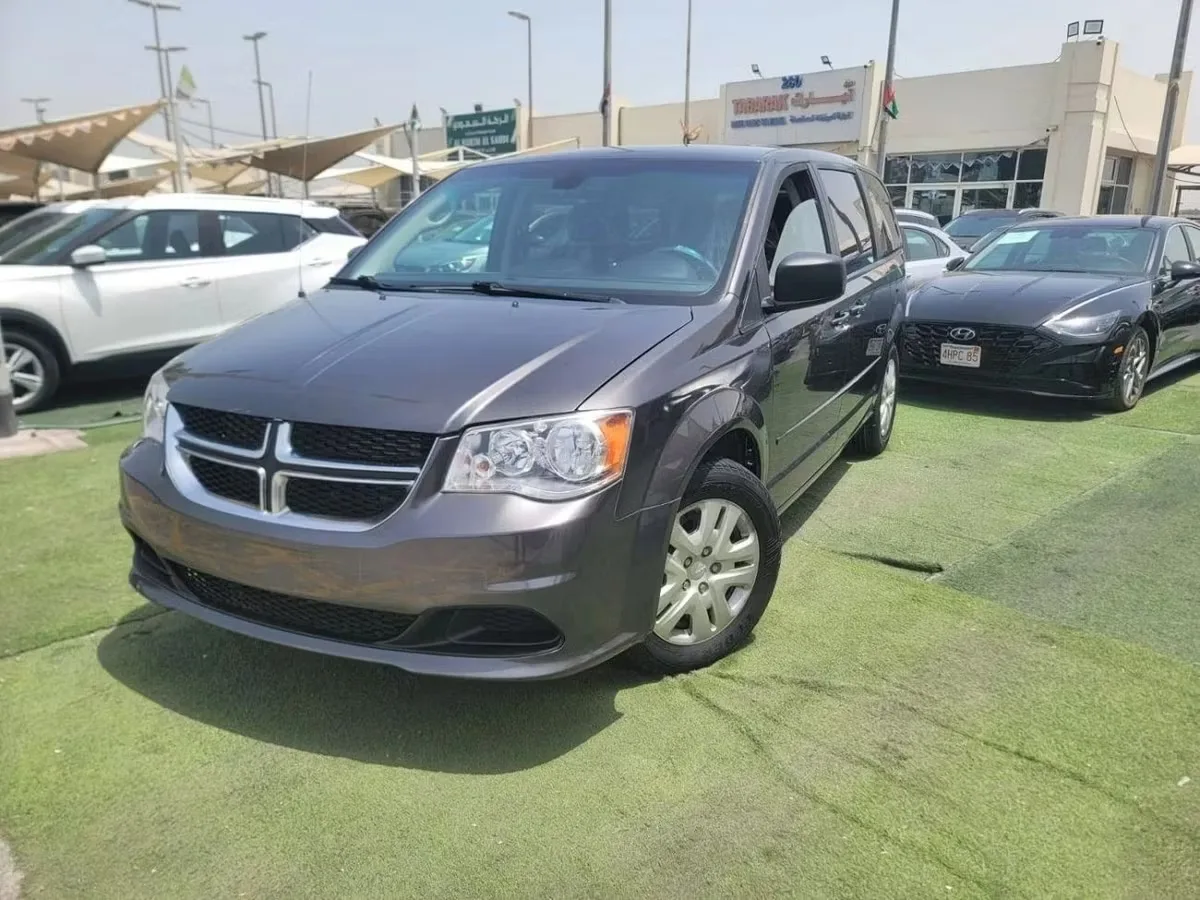 Dodge Caravan 2017 из ОАЭ — купить под ключ