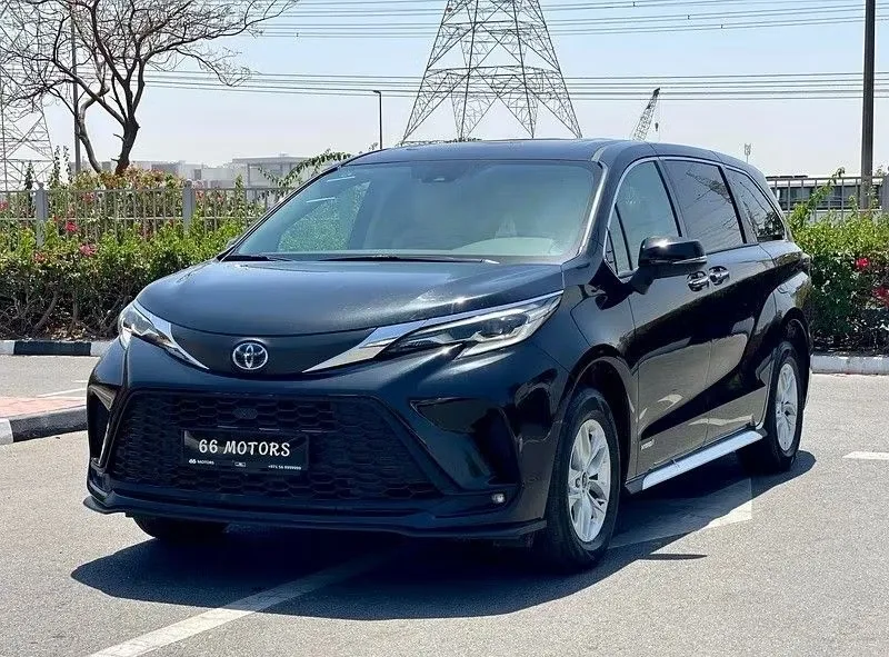 Toyota Sienna 2024 из ОАЭ — купить под ключ