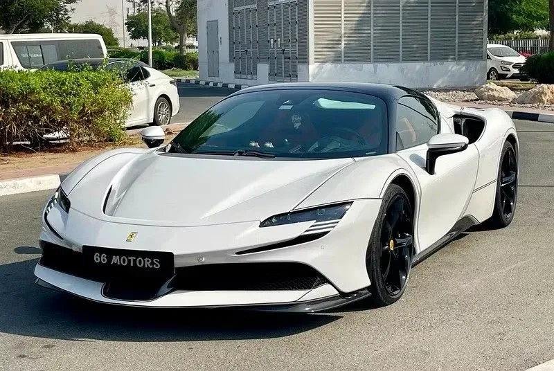 Ferrari SF90 Stradale 2023 из ОАЭ — купить под ключ