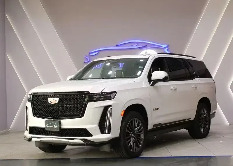 Cadillac Escalade-V 2023 из ОАЭ — купить под ключ