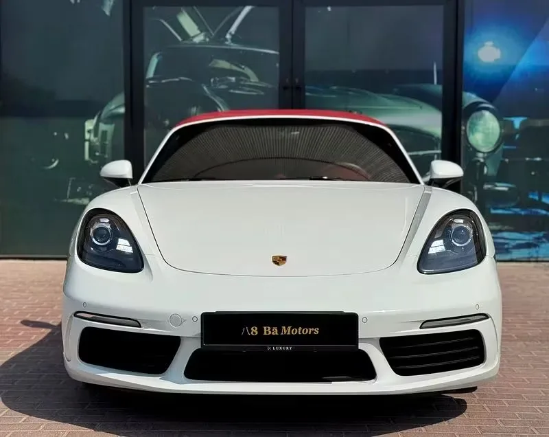 Porsche 718 Boxster 2023 из ОАЭ — купить под ключ
