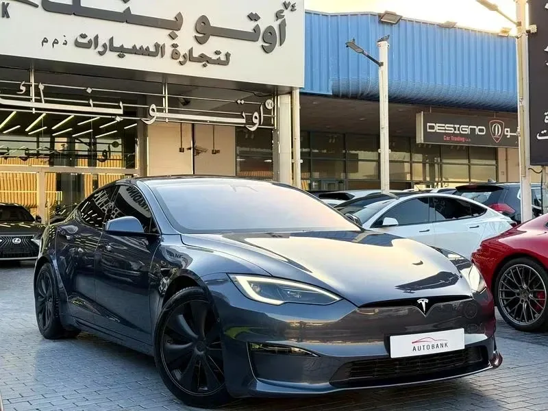 Tesla Model S 2023 из ОАЭ — купить под ключ