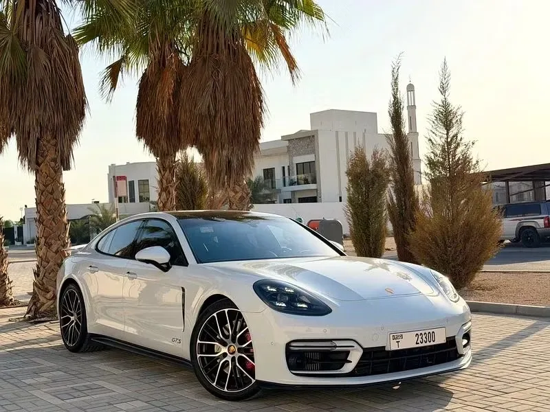 Porsche Panamera 2023 из ОАЭ — купить под ключ