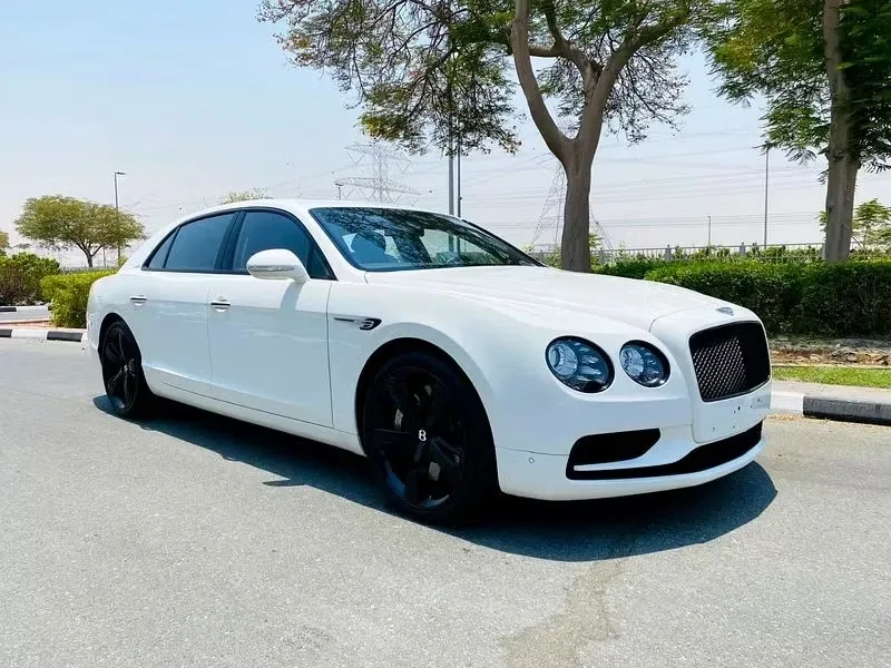Bentley Flying Spur 2018 из ОАЭ — купить под ключ