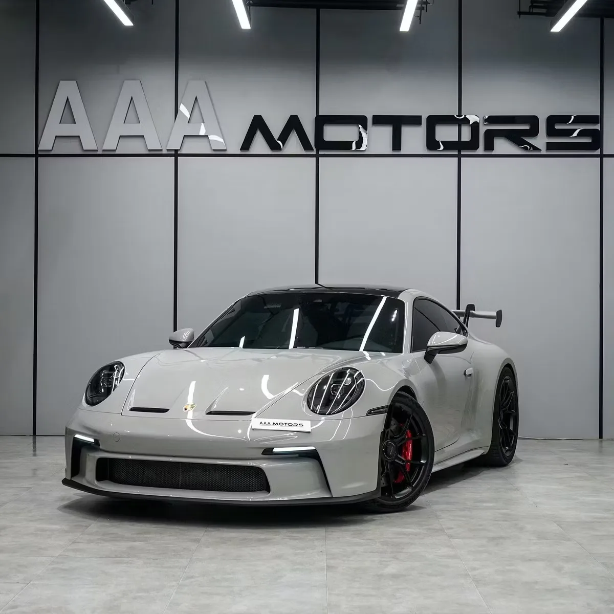 Porsche 911 GT3 2023 из ОАЭ — купить под ключ