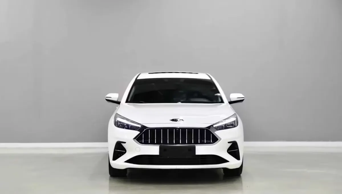 JAC J7 2023 из ОАЭ — купить под ключ