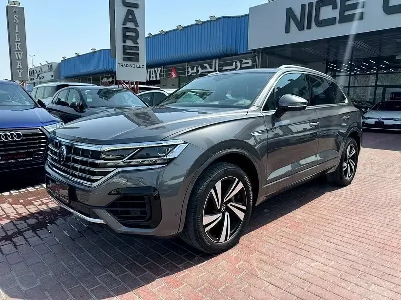 Volkswagen Touareg 2023 из ОАЭ — купить под ключ