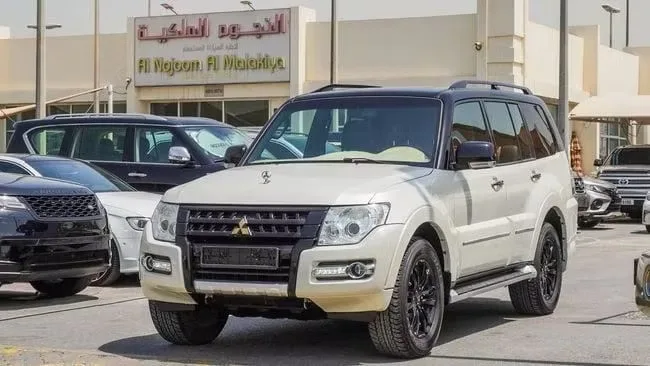 Mitsubishi Pajero 2018 из ОАЭ — купить под ключ
