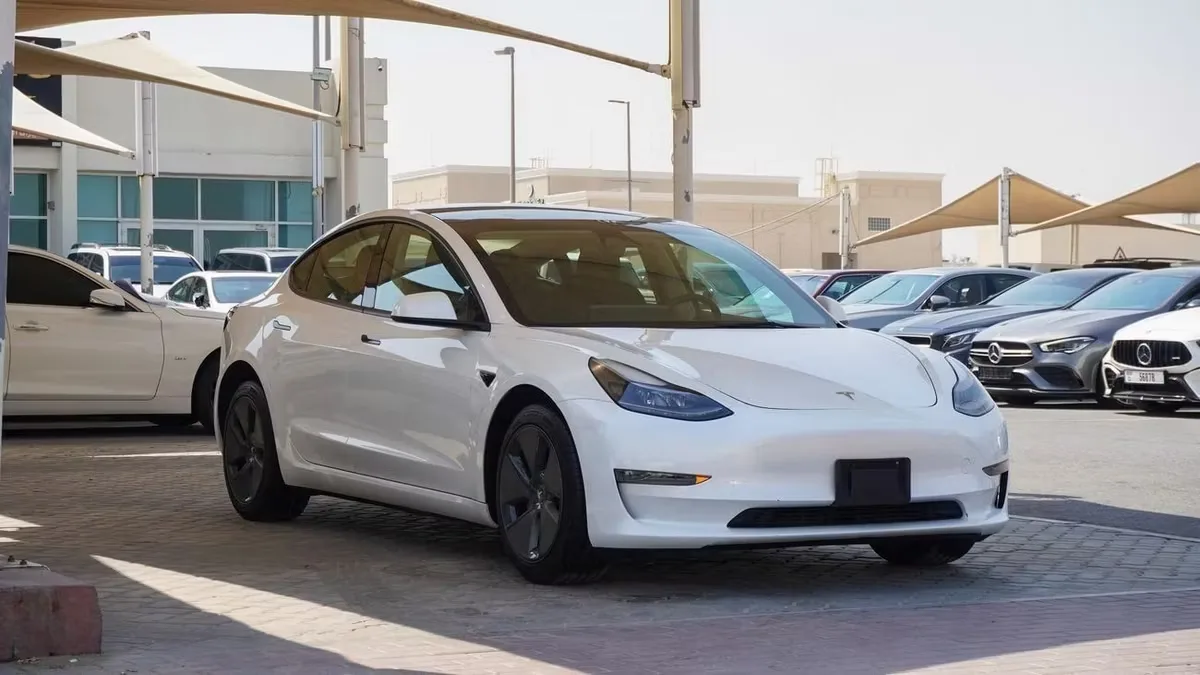 Tesla Model 3 2023 из ОАЭ — купить под ключ
