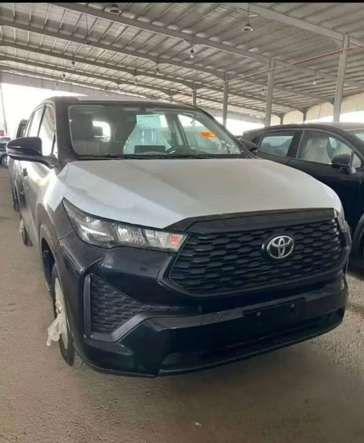 Toyota Innova 2024 из ОАЭ — купить под ключ