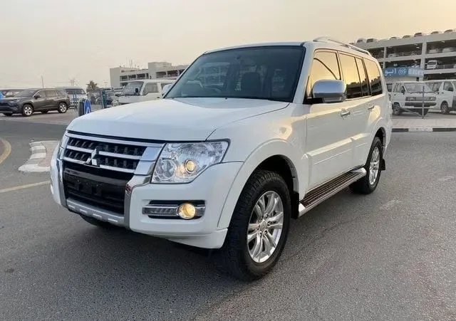 Mitsubishi Pajero 2017 из ОАЭ — купить под ключ