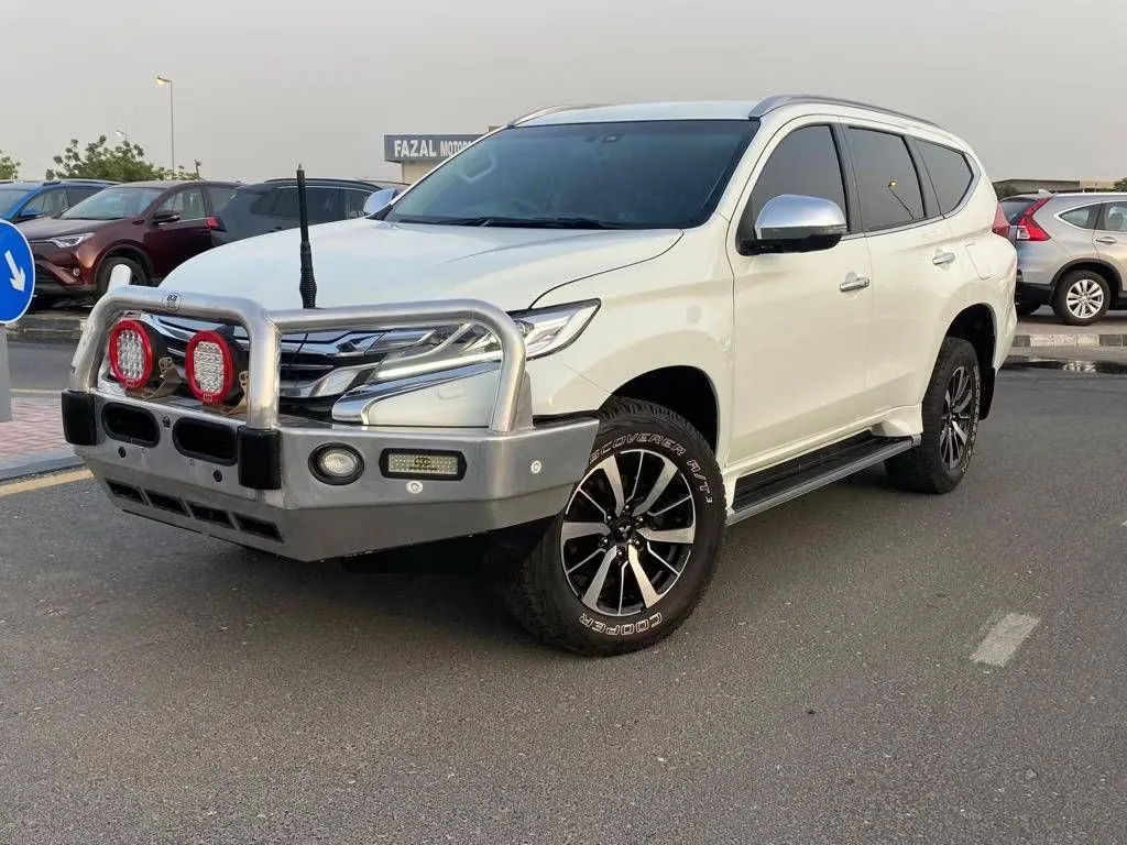 Mitsubishi Pajero Sport 2017 из ОАЭ — купить под ключ