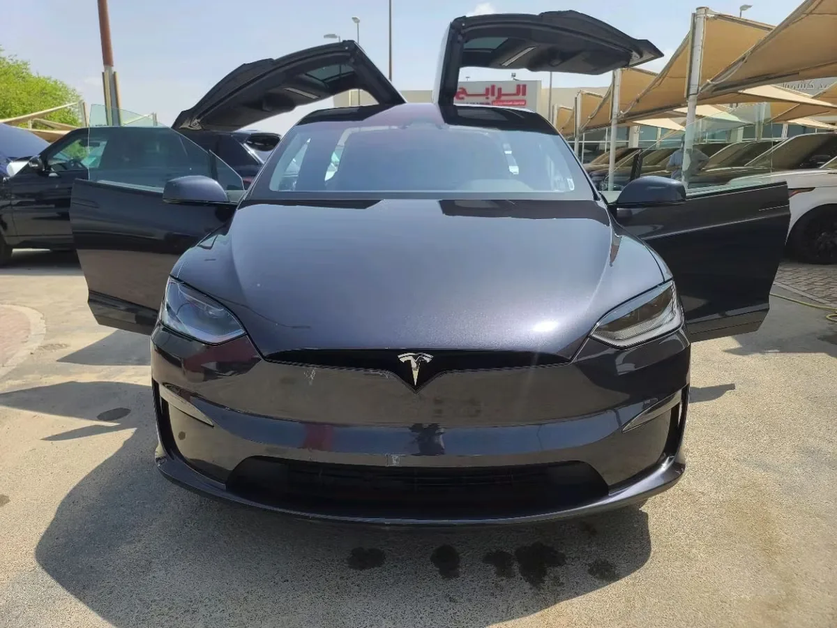 Tesla Model X 2024 из ОАЭ — купить под ключ