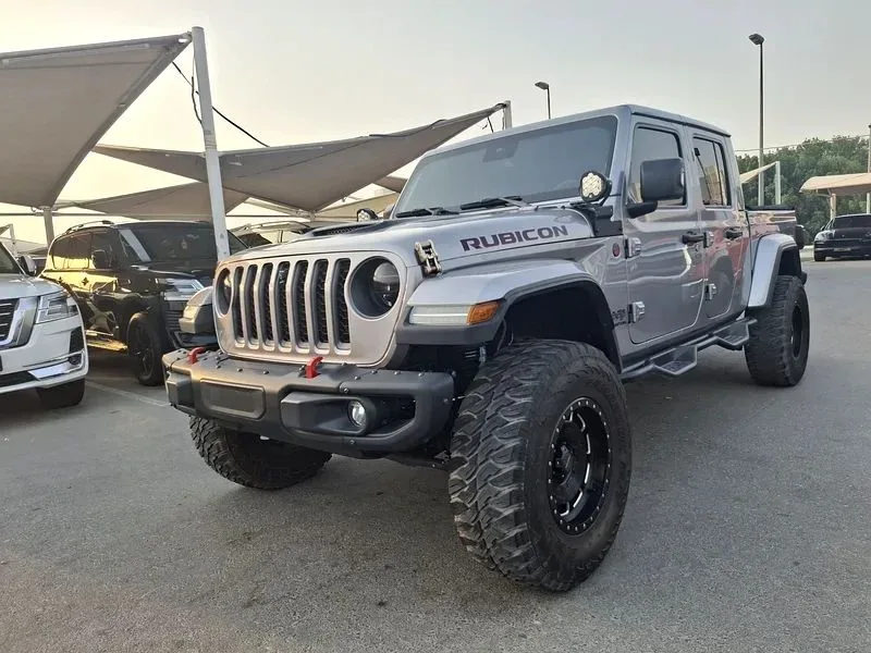 Jeep Gladiator 2020 из ОАЭ — купить под ключ
