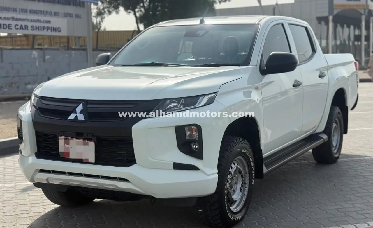 Mitsubishi Triton 2023 из ОАЭ — купить под ключ