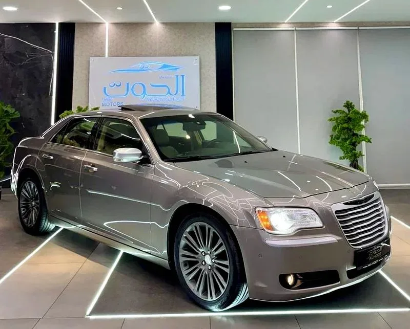 Chrysler 300C 2015 из ОАЭ — купить под ключ