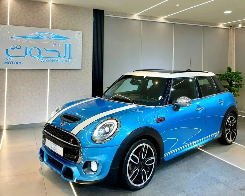 Mini Hatch 2017 из ОАЭ — купить под ключ