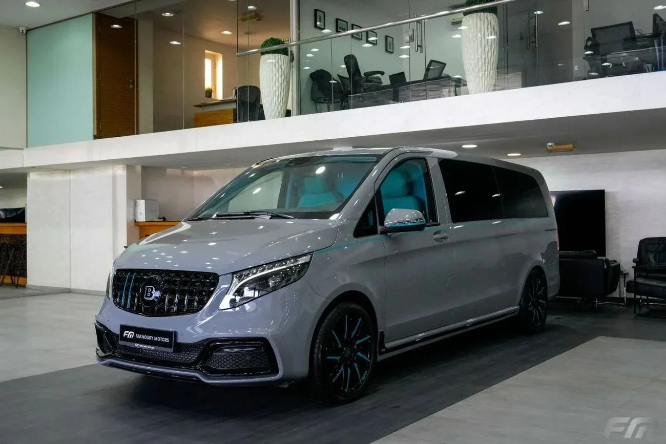 Mercedes-Benz V-Class 2023 из ОАЭ — купить под ключ