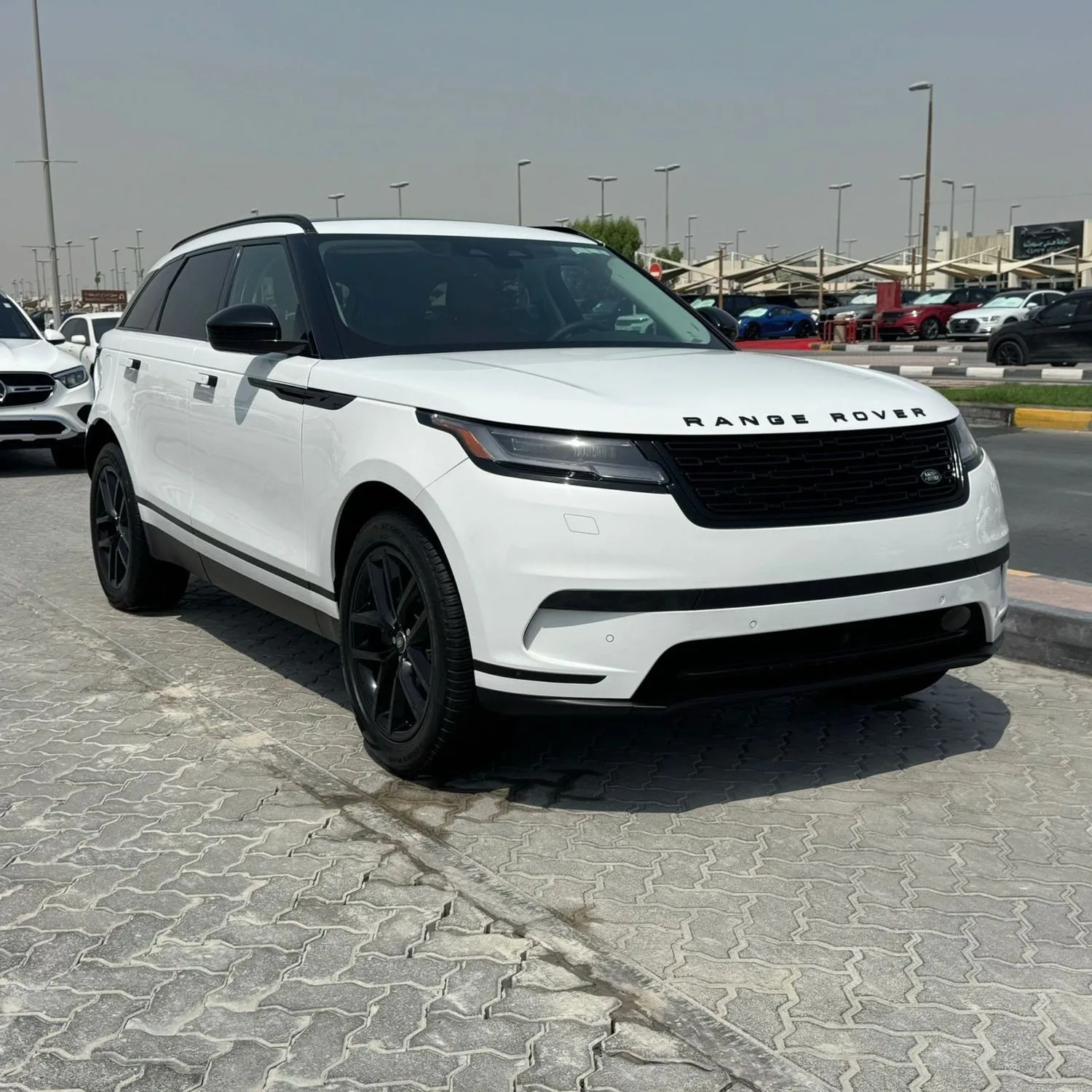Land Rover Range Rover Velar 2024 из ОАЭ — купить под ключ