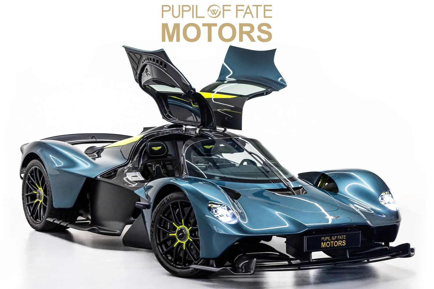 Aston Martin Valkyrie 2022 из ОАЭ — купить под ключ