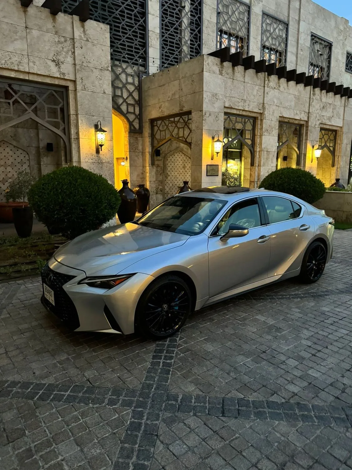 Lexus IS 2023 из ОАЭ — купить под ключ