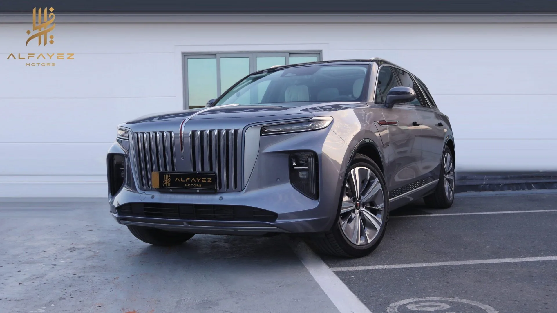 Hongqi E-HS9 2025 из ОАЭ — купить под ключ
